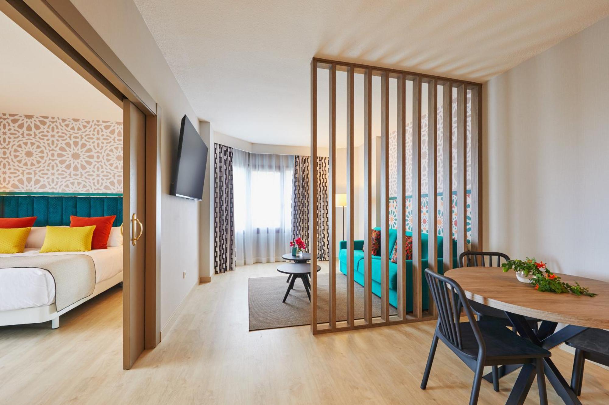 Hesperia 4*